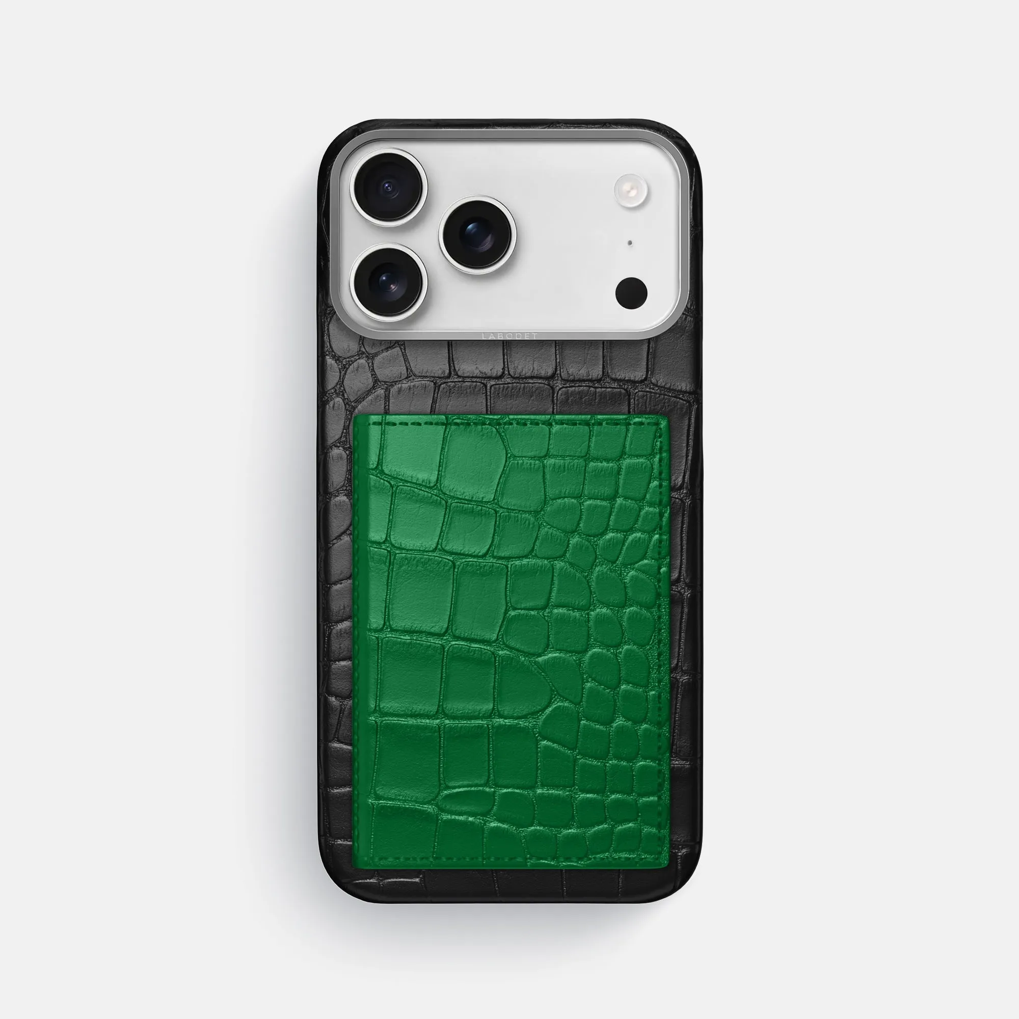 Bi-Fold Case Color?? For iPhone 17 Pro Max In Alligator Soft Detail Light Build