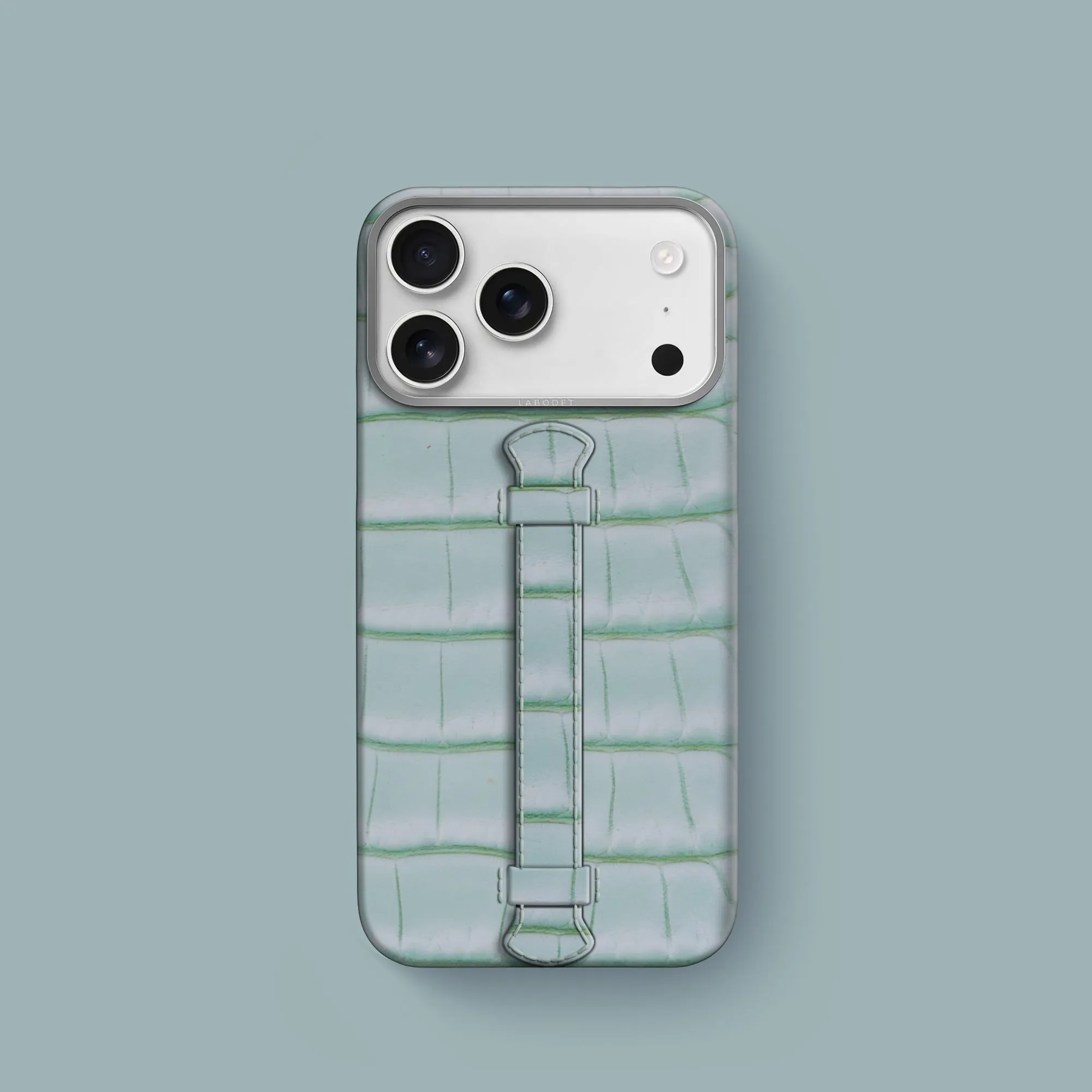 Sporty Design Patterned Design Center Handle Mint Gum For iPhone 17 Pro In Alligator