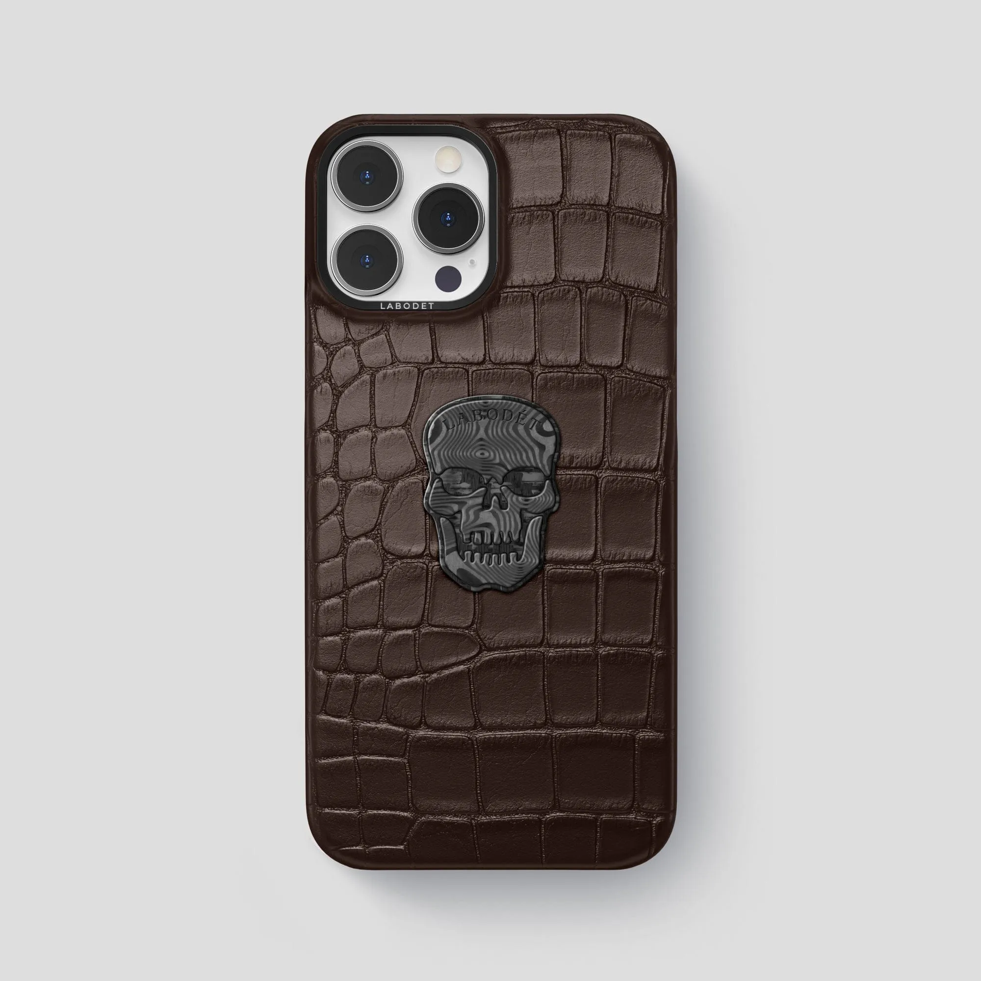 Classic Case With Carbon Skull For iPhone 14 Pro Max In Alligator Modern Grip Design