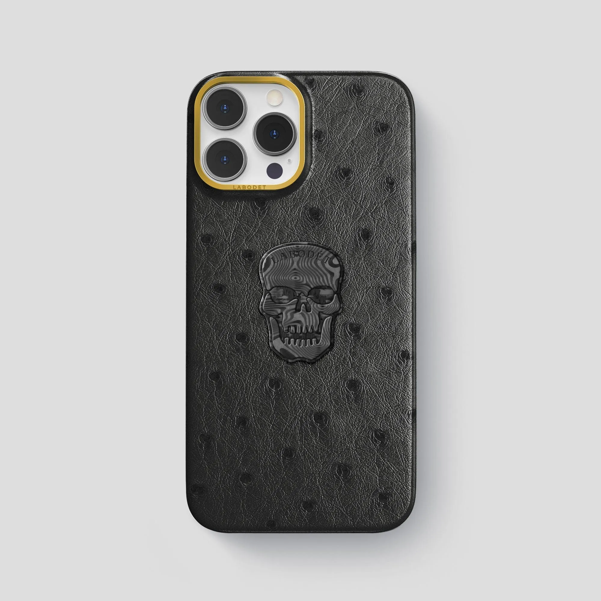 Hybrid Detail Classic Case With Carbon Skull For iPhone 14 Pro Max In Ostrich