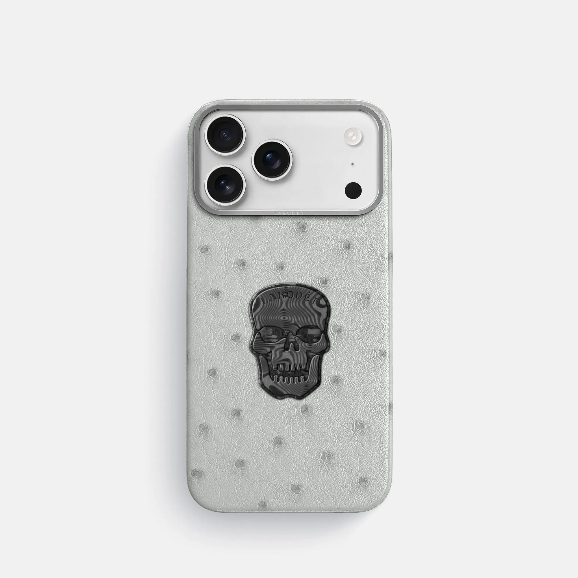 Classic Case With Carbon Skull For iPhone 17 Pro In Ostrich Durable Form