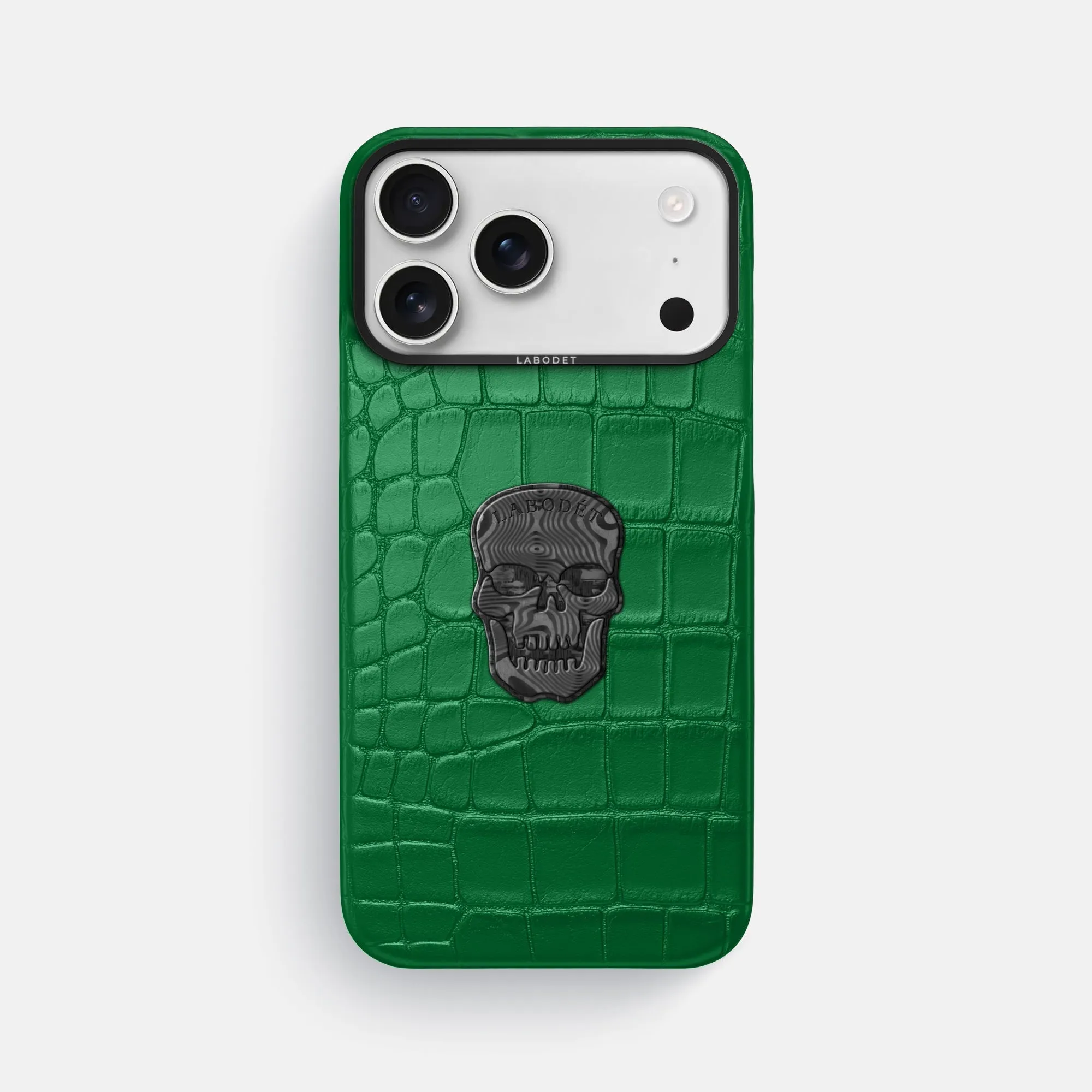 Matte Surface Design Lightweight texture Classic Case With Carbon Skull For iPhone 17 Pro Max In Alligator