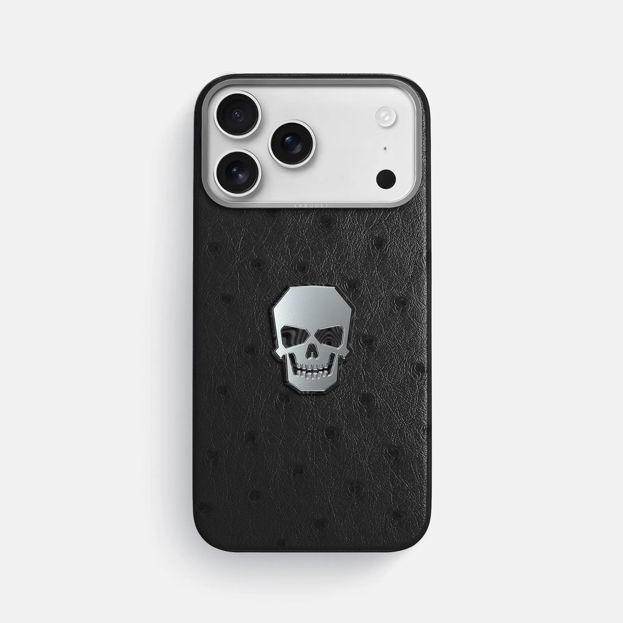 Classic Case With Titanium Skull For iPhone 17 Pro Max In Ostrich Protective Material