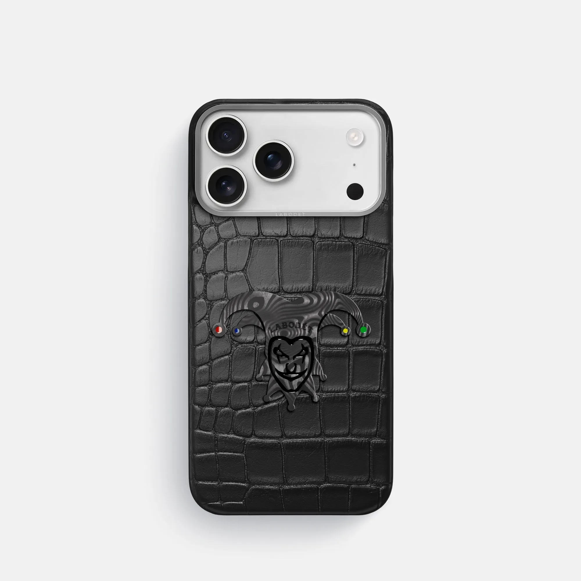 Durable Build Protective Touch Classic Case With Carbon Joker For iPhone 17 Pro In Alligator