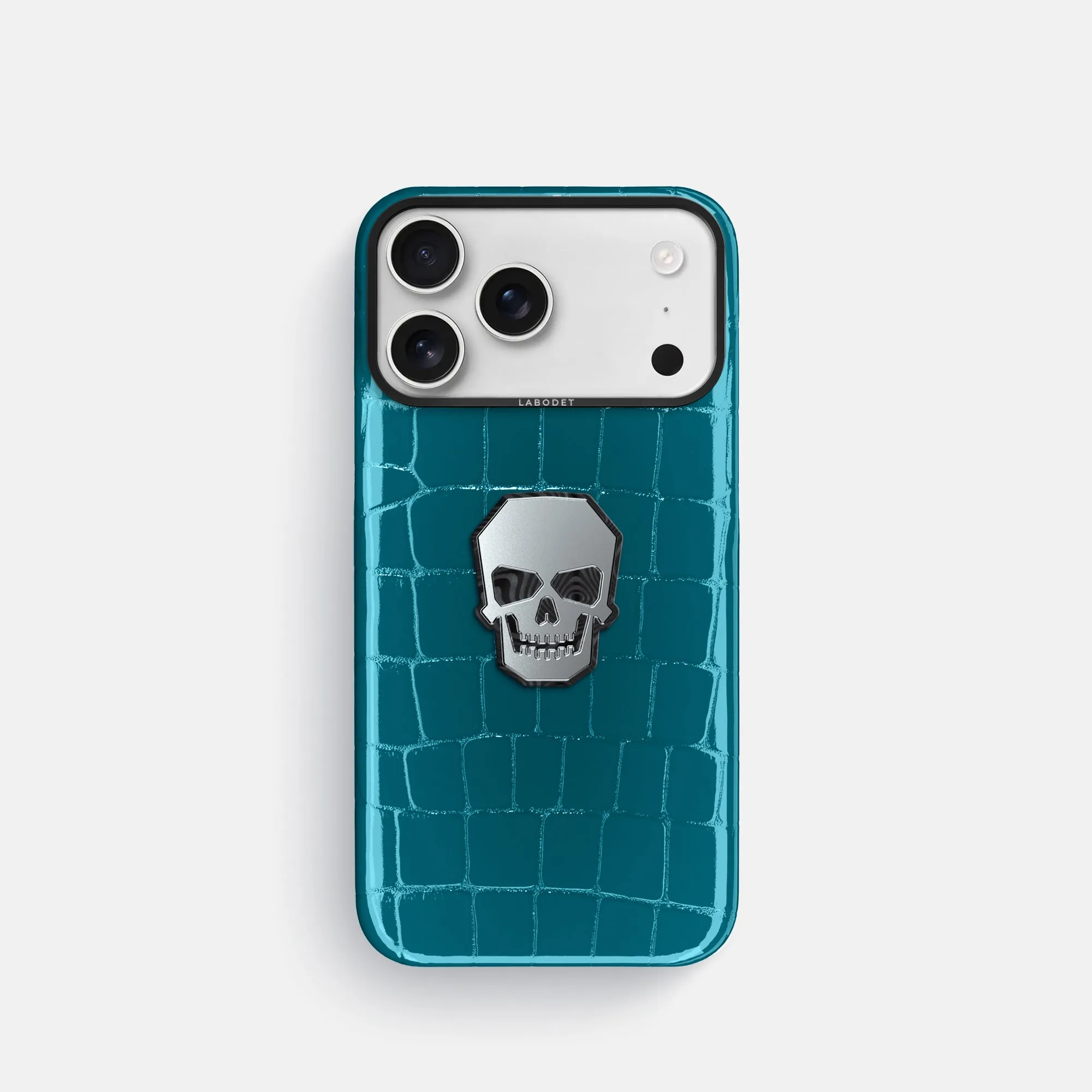 Durable Form Anti Scratch Layer Classic Case With Titanium Skull For iPhone 17 Pro In Shiny Alligator