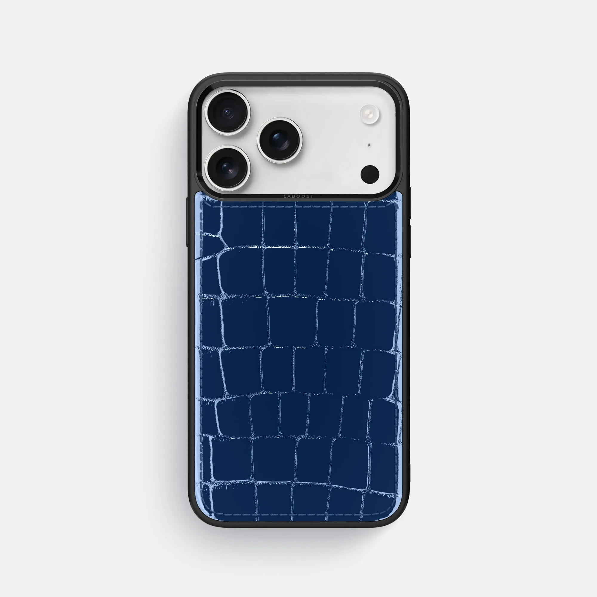 Modern Detail Premium Surface Sport Case For iPhone 17 Pro Max In Shiny Alligator