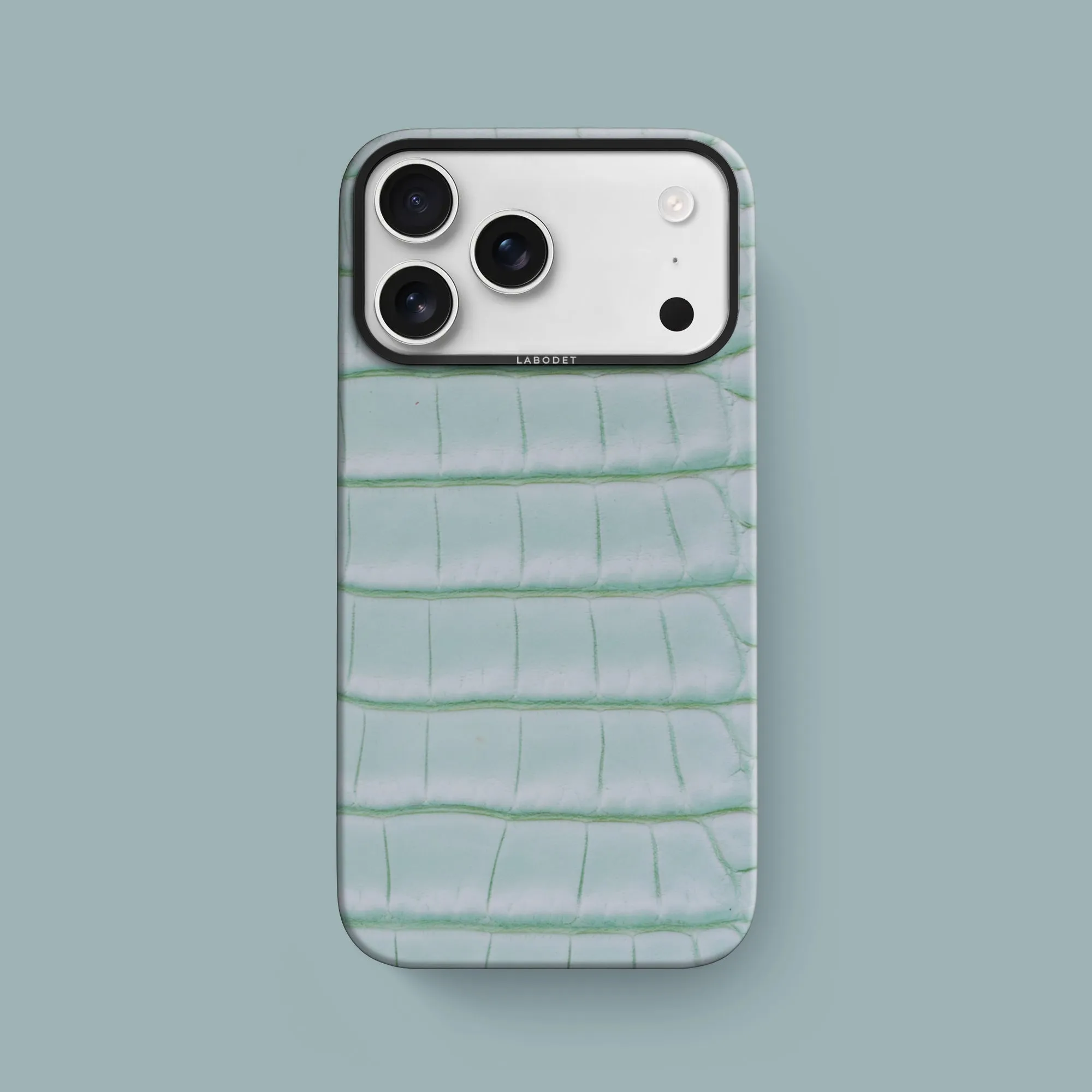 Portable Case Classic Grip Classic Case Mint Gum For iPhone 17 Pro Max In Alligator