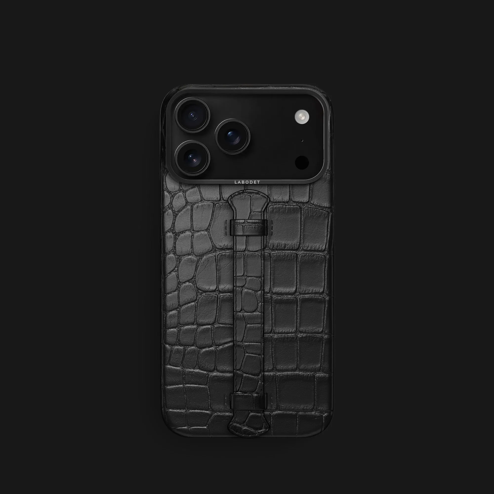 Polished Style Center Handle Edition Black For iPhone 17 Pro In Alligator