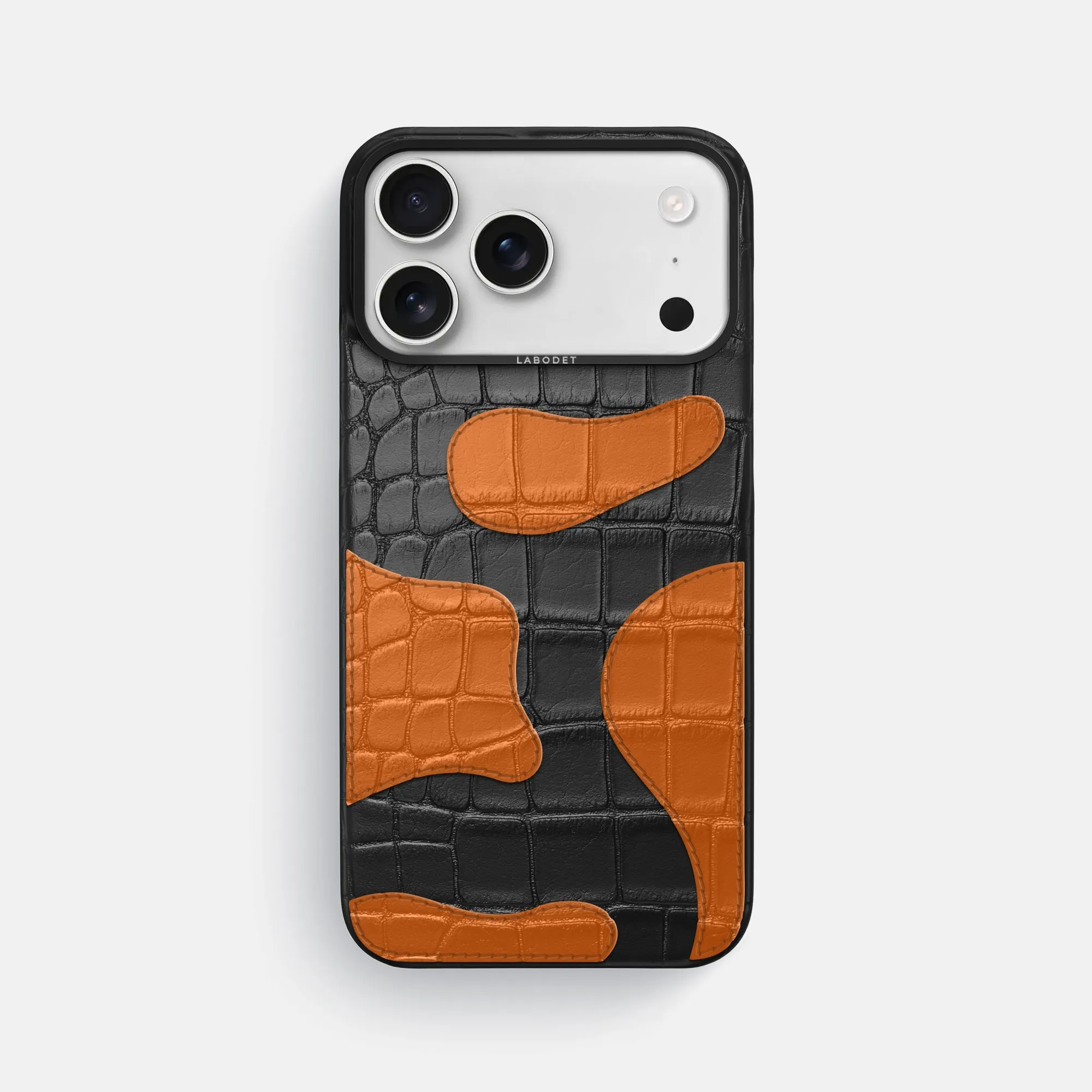 Unique Artwork Smooth Form Camouflage Case For iPhone 17 Pro Max In Alligator