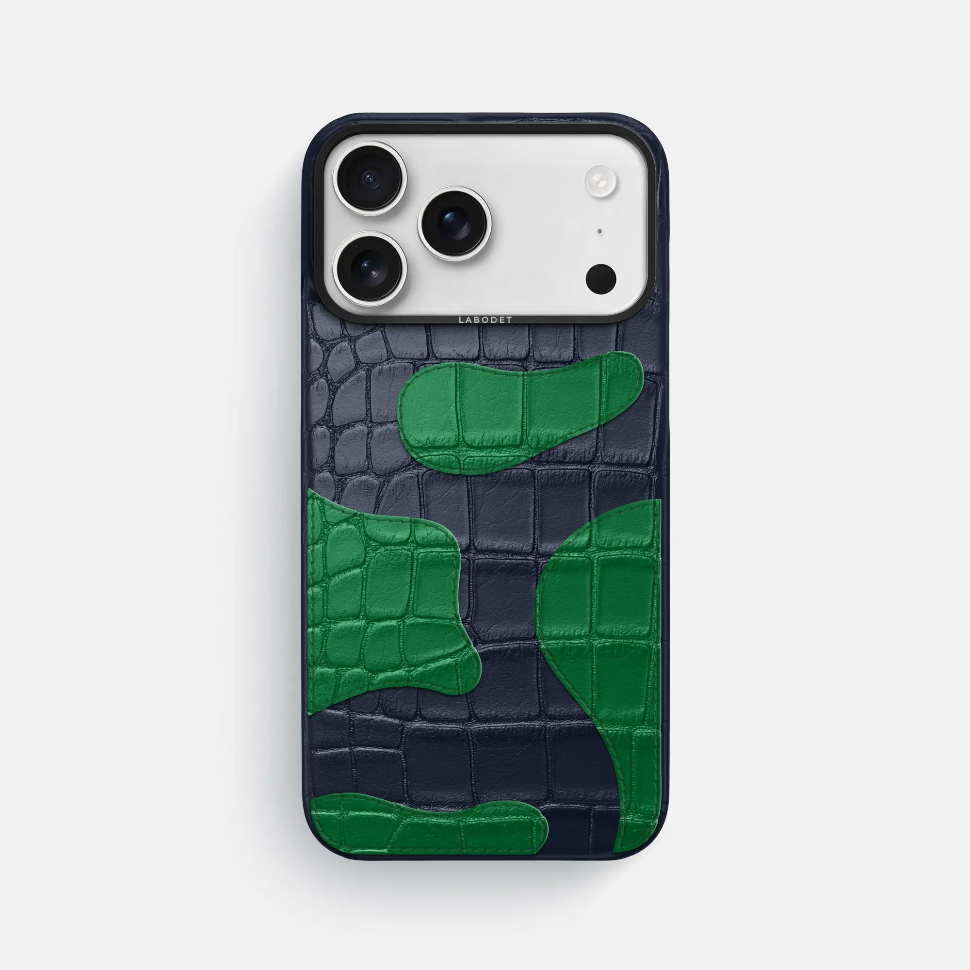 Flexible Pattern Layer Durable Edge Finish Camouflage Case For iPhone 17 Pro Max In Alligator