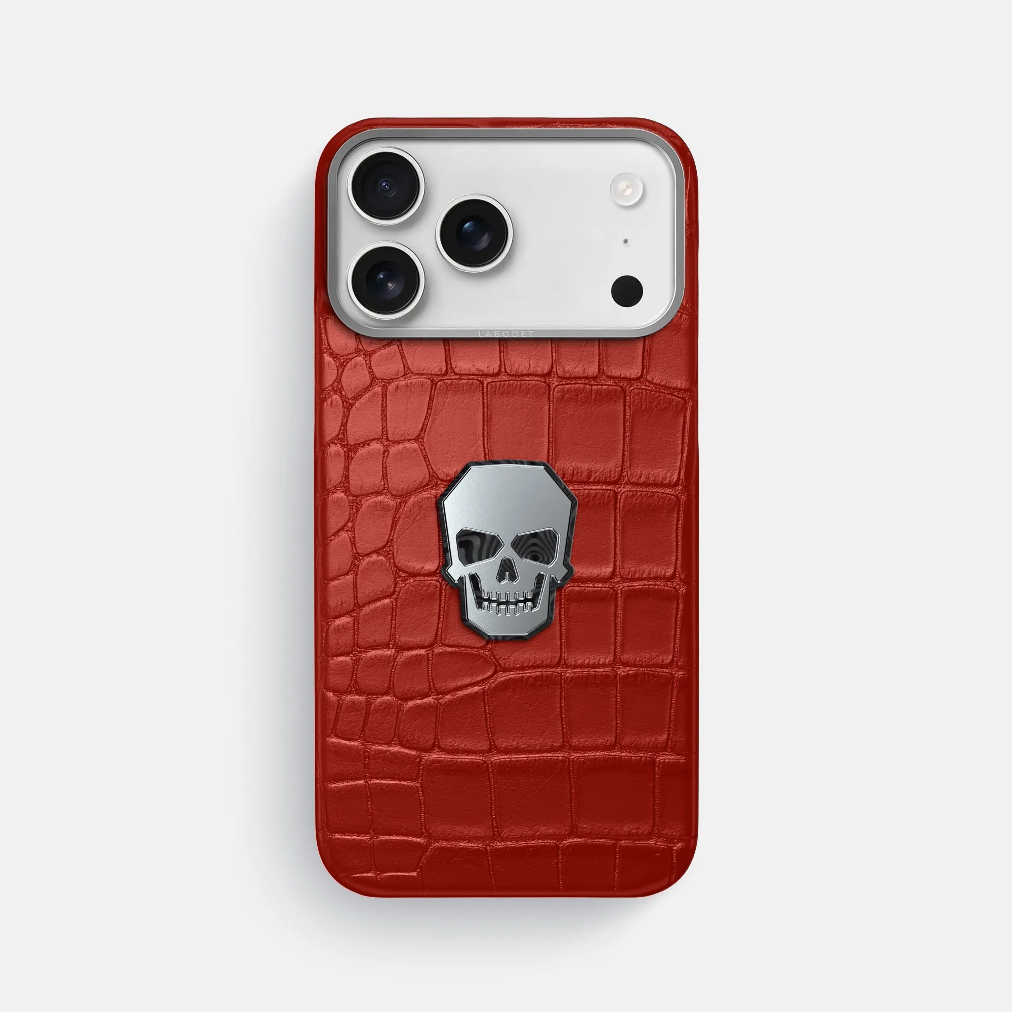 Classic Case With Titanium Skull For iPhone 17 Pro Max In Alligator Portable Grip