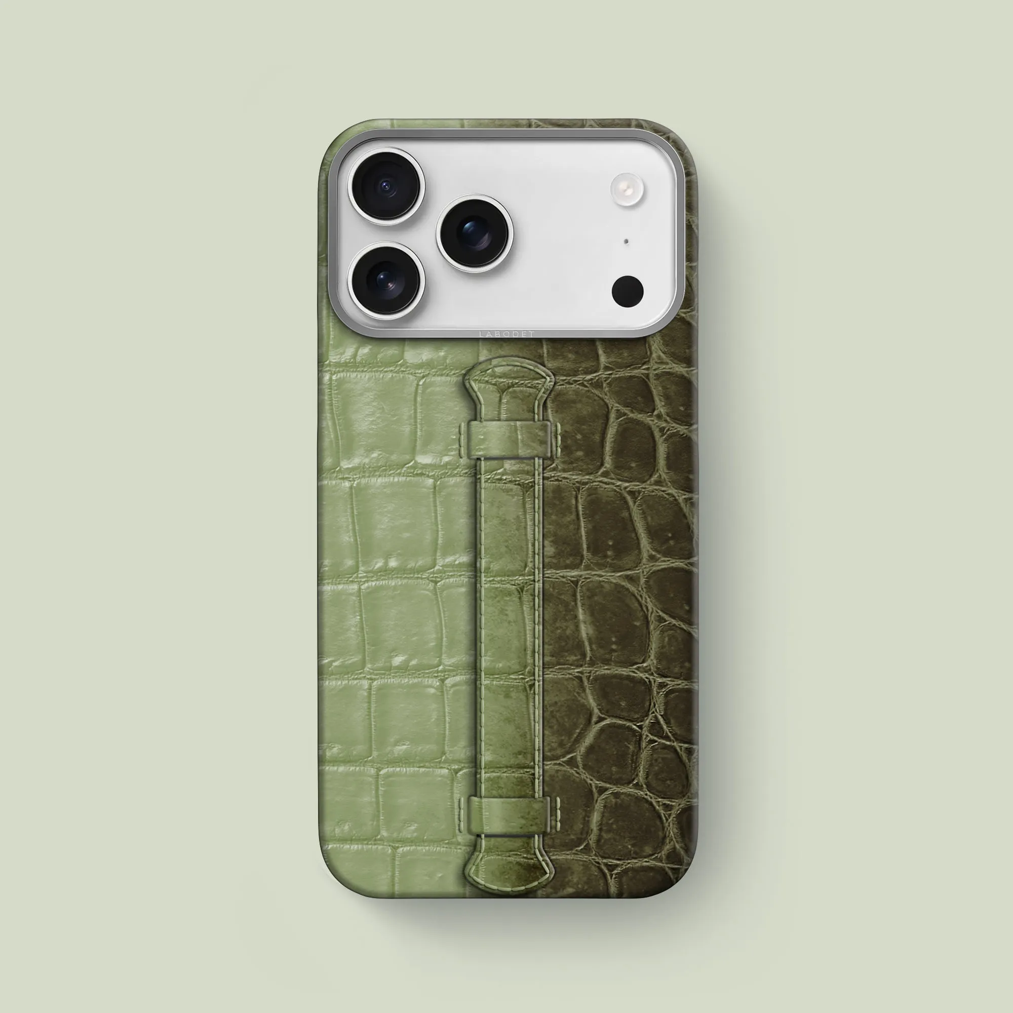 Protective Detail Color Pattern Center Handle Celadon Green For iPhone 17 Pro Max In Himalayan Crocodile