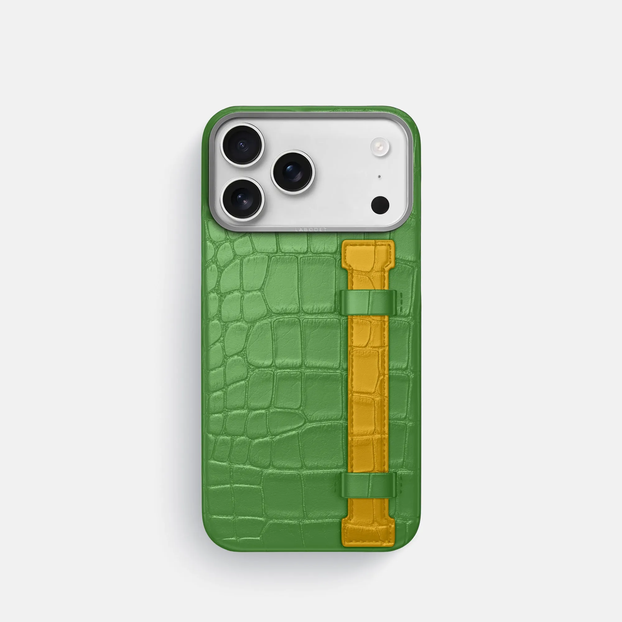 Outdoor Design Handle Case Color?? For iPhone 17 Pro In Alligator