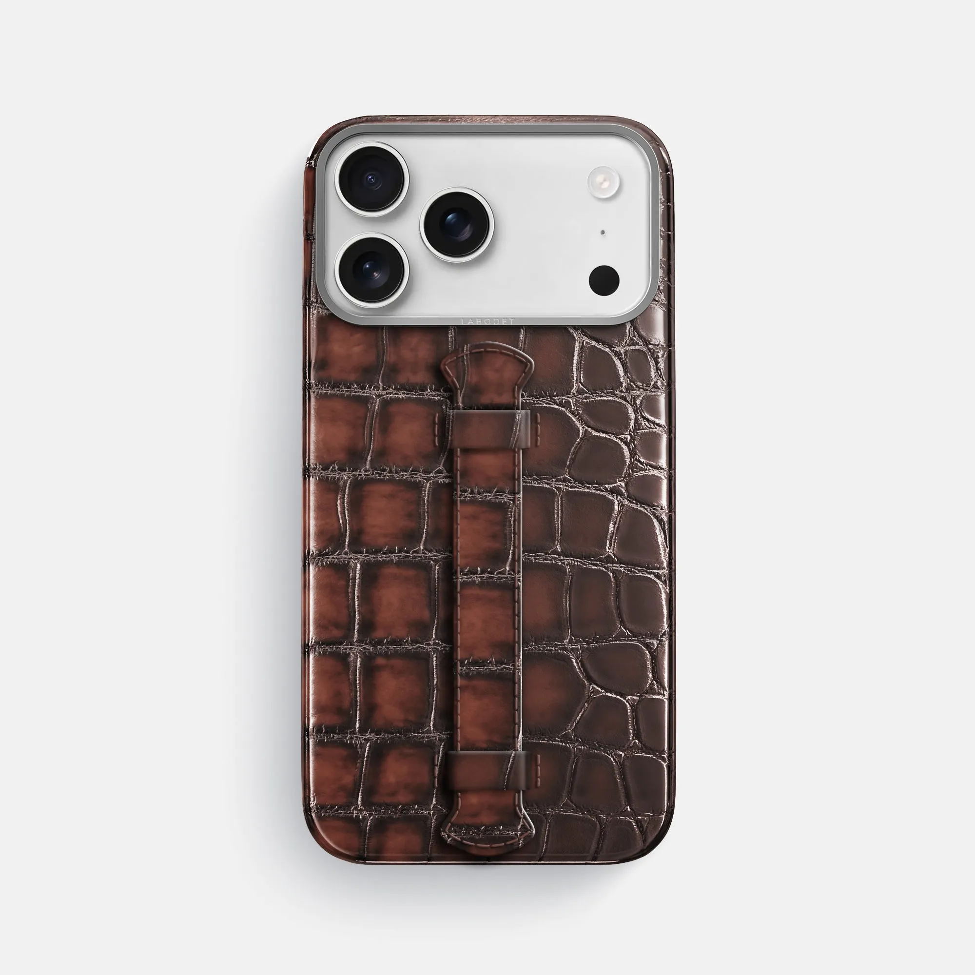 Smooth Form Texture Dual Layer Center Handle For iPhone 17 Pro Max In Patina Alligator