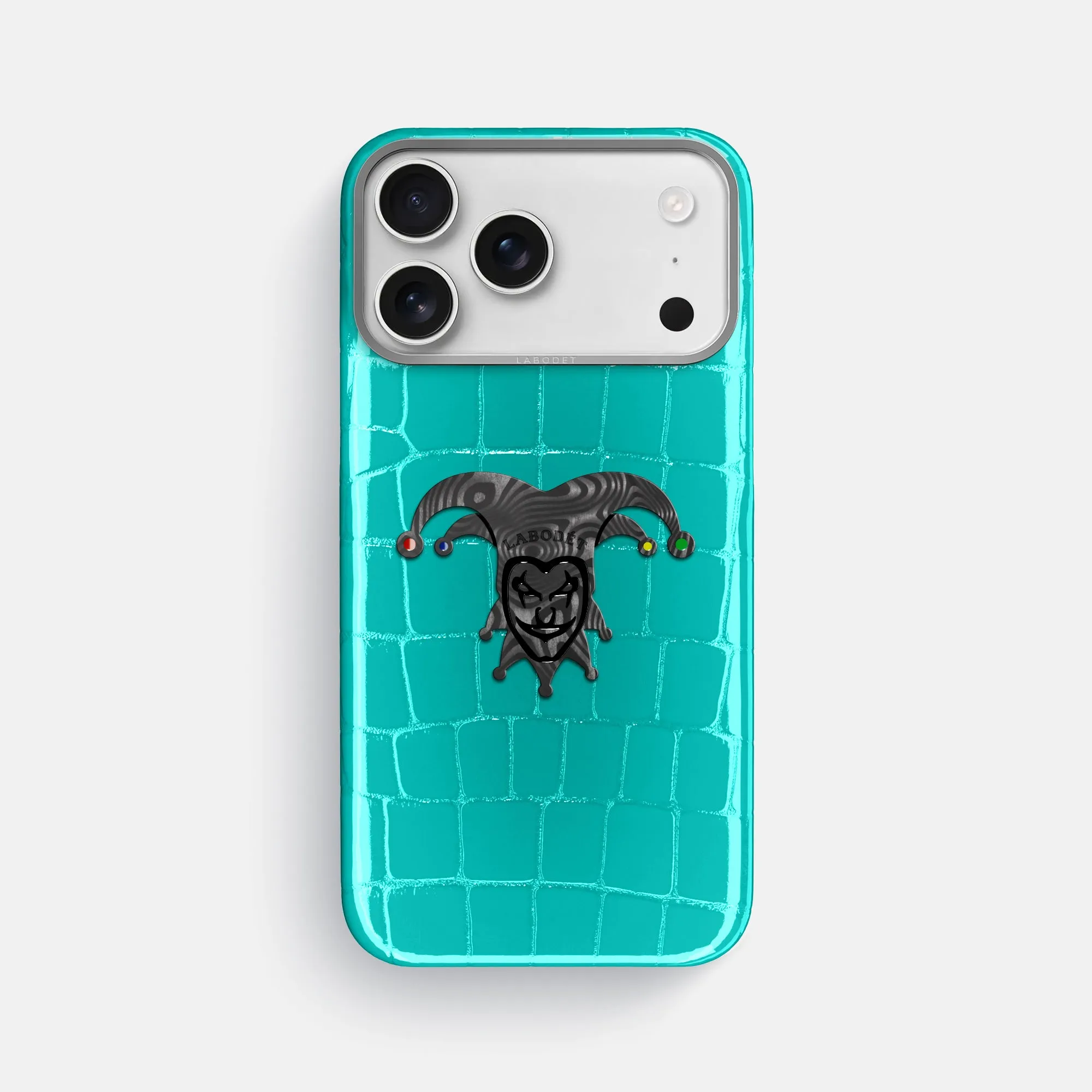 Gradient Design Classic Case With Carbon Joker For iPhone 17 Pro Max In Shiny Alligator