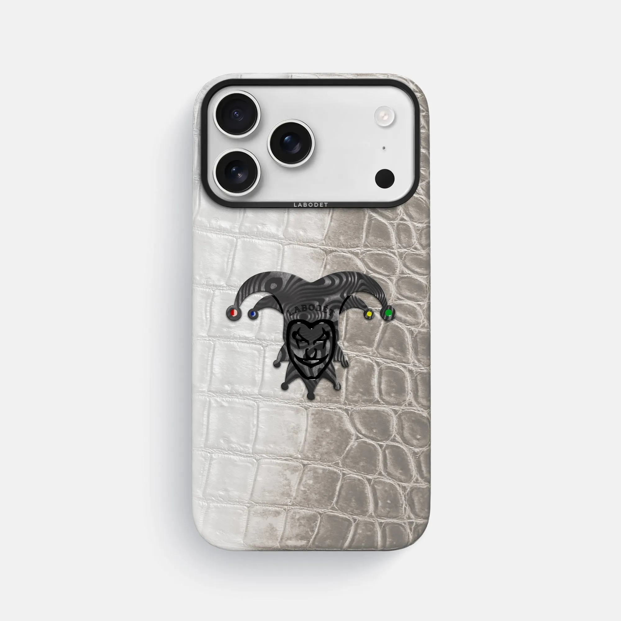Rugged Grip Classic Case With Carbon Joker For iPhone 17 Pro Max In Himalayan Crocodile