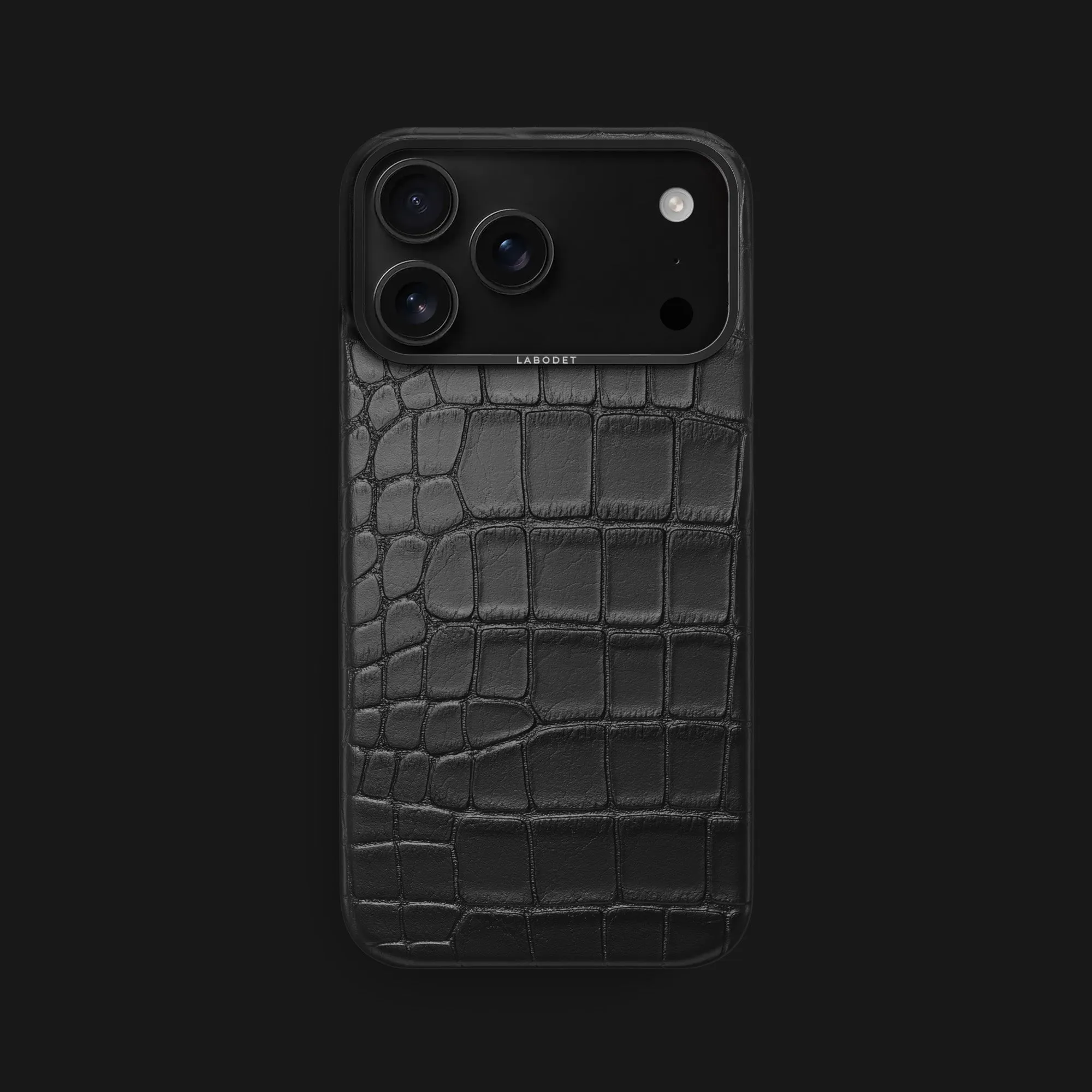 Classic Case Edition Black For iPhone 17 Pro Max In Alligator Light Build