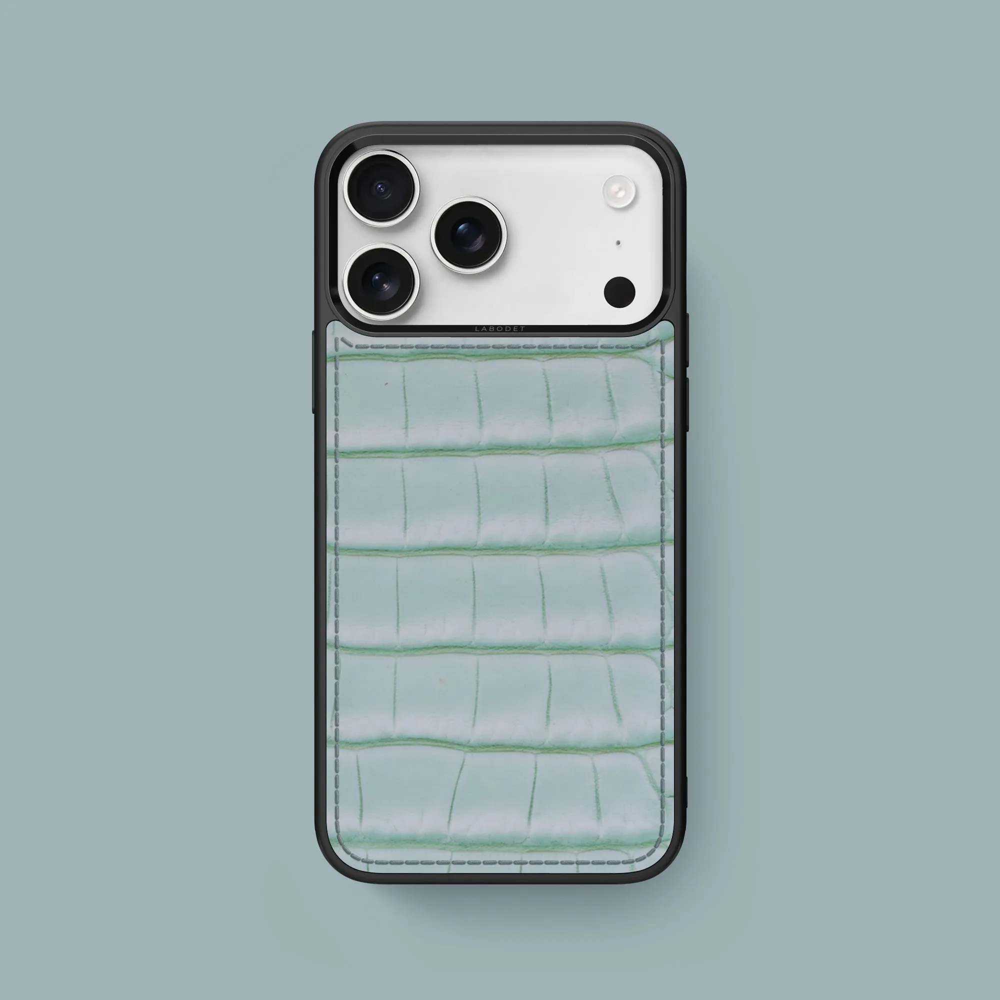 Elegant Edge Sport Case Mint Gum For iPhone 17 Pro Max In Alligator