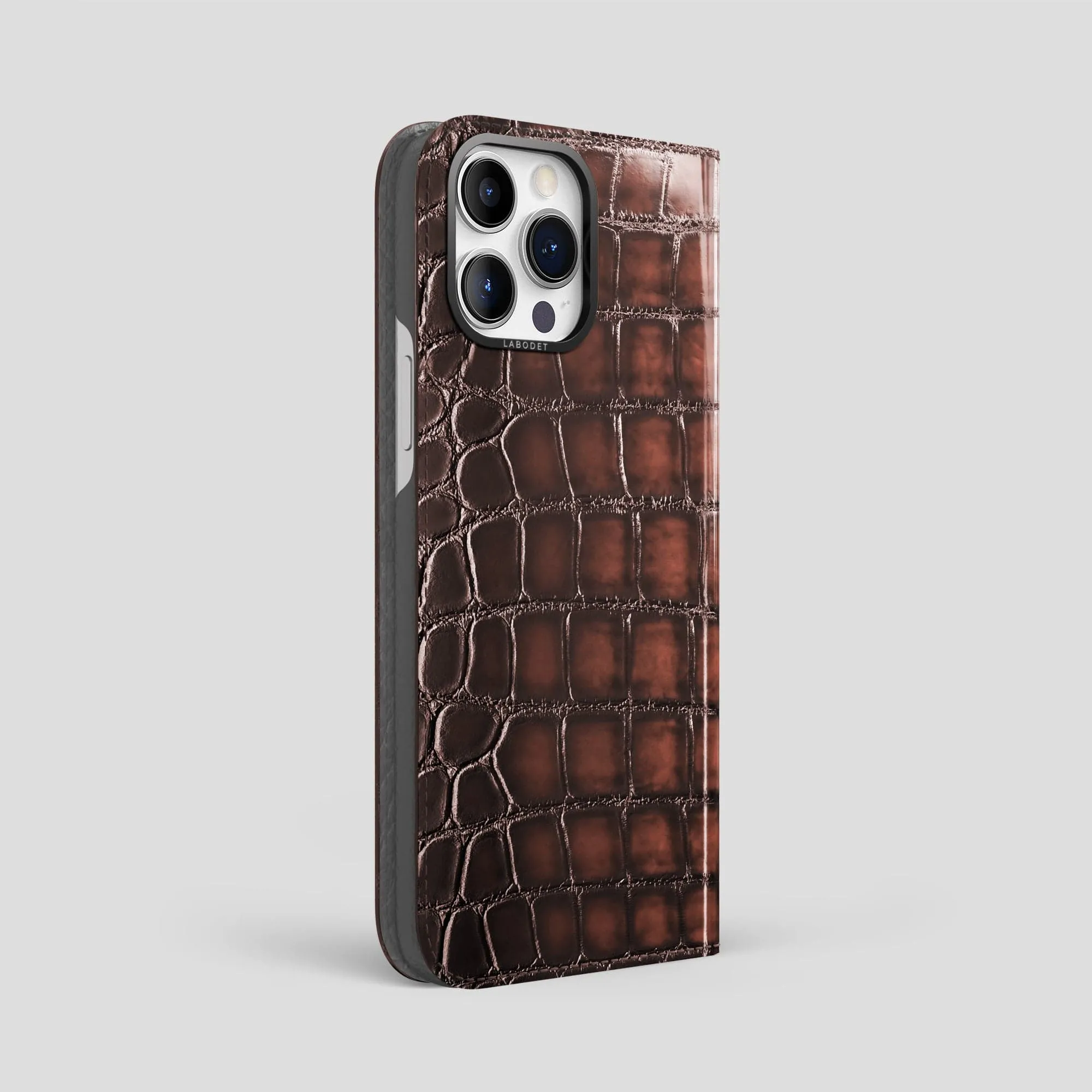 Trendy Accessory Refined Style Folio Case For iPhone 14 Pro Max In Patina Alligator